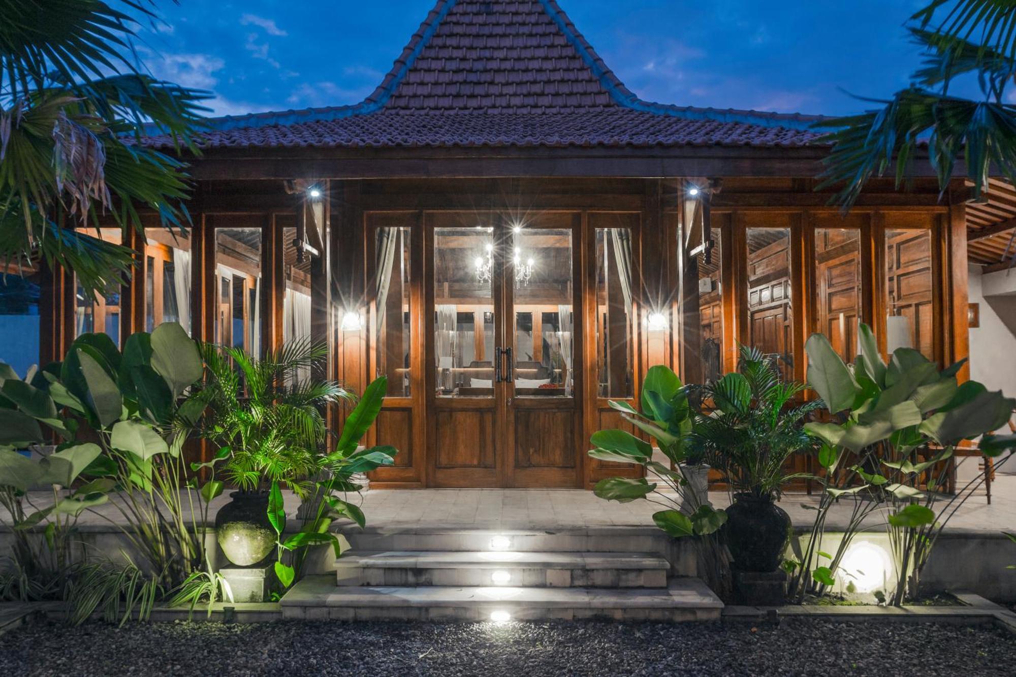 Gria Kerten Surakarta (Solo) Exterior foto